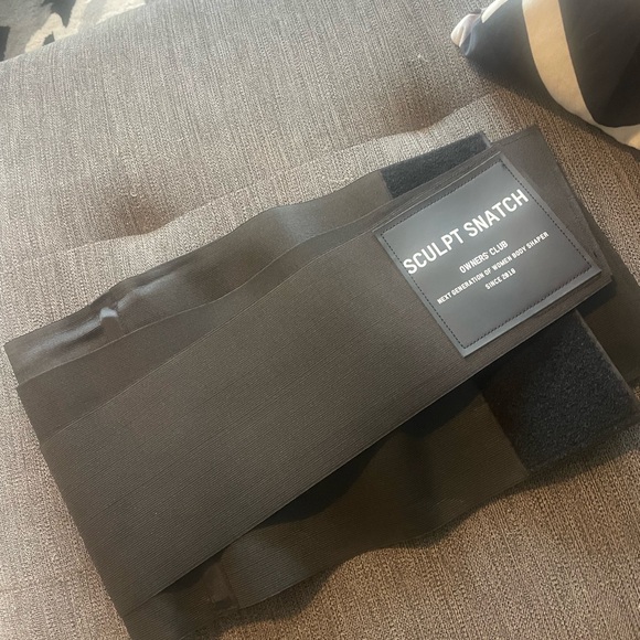 Sculpt Snatch Waist Trainer - Picture 3 of 5